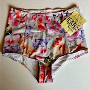 Kortni Jeane NWT M High waisted floral bottoms